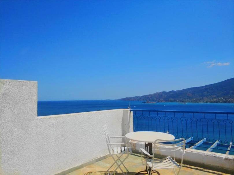 Rania Studios Poros Town Екстериор снимка